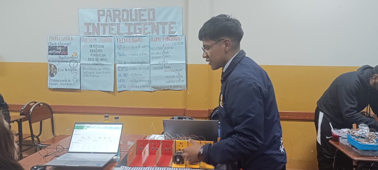 Foto SISTEMA DE REGISTRO DE INGRESOS Y SALIDAS DE VEHICULOS PARA UN PARQUEO INTELIGENTE